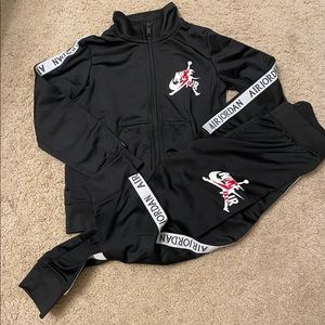 Nike Air Jordan tracksuit Sz 5